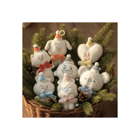BT21 - Snowman Plush Keyring