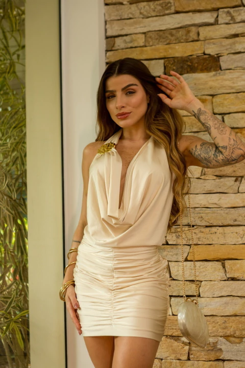 Saia vick off white - comprar online