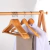 KIT COM 3 CABIDES DE MADEIRA ADULTO 44CM - CLINK - Loja Mais Mix