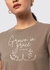 Camiseta Grown in Grace / 2 pedro 3:18 - estonada feminina - school & home