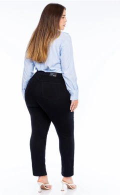 Calça Mom Plus - comprar online