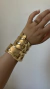 Bracelete onda na internet