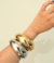 BRACELETES