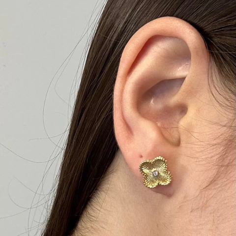 Brinco Trevo com Zircônia Banhado Ouro 18k - Brilho da Prosperidade e Elegância - comprar online