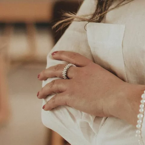 Anel Feminino Navetes Maleável Banhado a Ródio - Luxo e Sofisticação - comprar online