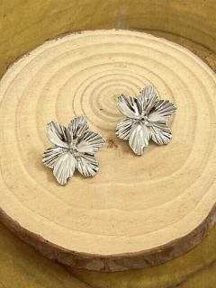 BRINCO FLOR MÉDIA - comprar online