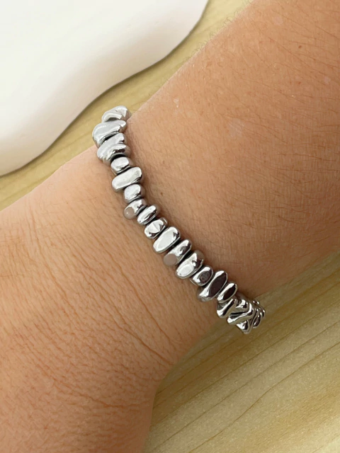 PULSEIRA HEMATITA CASCALHOS EM AÇO INOX - comprar online