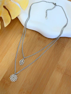 COLAR DUPLO FOLHA E FLOR EM AÇO INOX