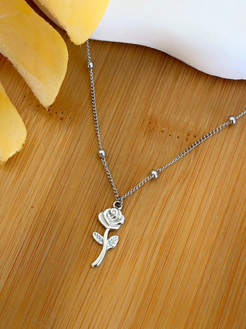 COLAR ROSA EM AÇO INOX