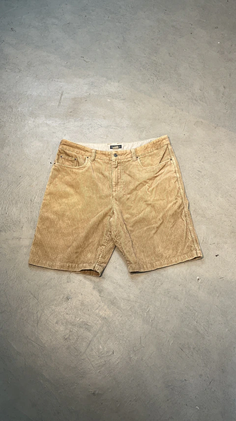 Shorts vintage em veludo - Quiksilkver