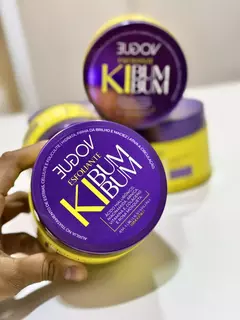 ESFOLIANTE KIBUMBUM VOGUE TRATA ESTRIAS, CELULITES, FOLICULITE E FLACIDEZ