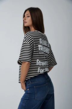 REMERA SEOUL TRENDING en internet