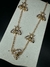 Colar chocker bee na internet