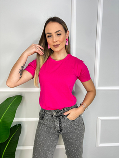 T-shirt Lisa Pink na internet