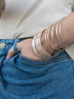 Bracelete Liso Rígido Prata 700 Fio Redondo Sem Fecho - comprar online