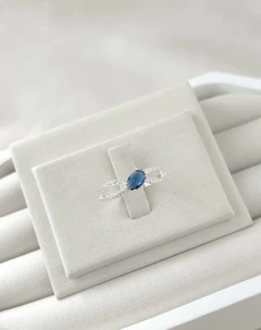 Anel Cravejado Color Pedra Oval Azul - comprar online