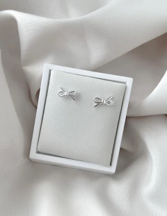 Brinco Laço Delicado Prata 925 Importada Tamanhos - comprar online