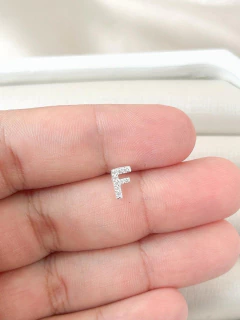 Colar de Prata 925 Letra Inicial Cravejada Com Micro Zircônias 45cm na internet