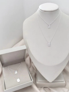 Escapulário em prata 925 com corrente grumezinha de 60cm Sagrado Coração de Jesus e N.S. do Carmo - comprar online