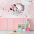 Papel de Parede Minnie Dormindo em Nuvem com Fundo Rosa e Elementos Delicados na internet