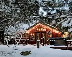 Esencias - Christmas Cabin (MWFC)