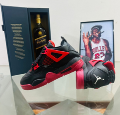 Imagen de Zapatillas Jordan Retro 4 | OFERTA LIMITADA