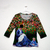 Camiseta "Camille Monet e uma criança no jardim" Claude Monet