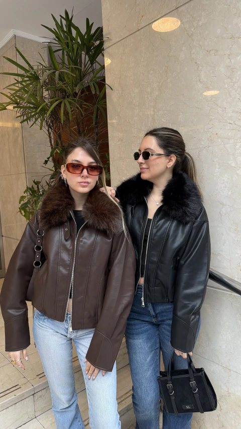 Campera Hailey negra