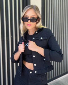 Campera negra gabardina elastizada