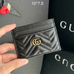 Porta cartão Gucci na internet