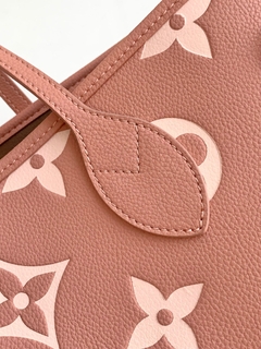 Bolsa Louis Vuitton Neverfull Couro Empreinte -