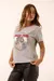 Art: 5028 Remera BORN FREE c/strass Importada - Metuka moda