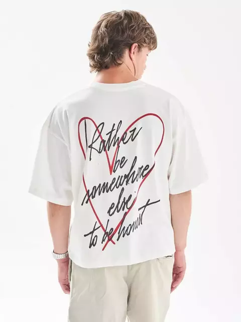 Remera Boxy Honest