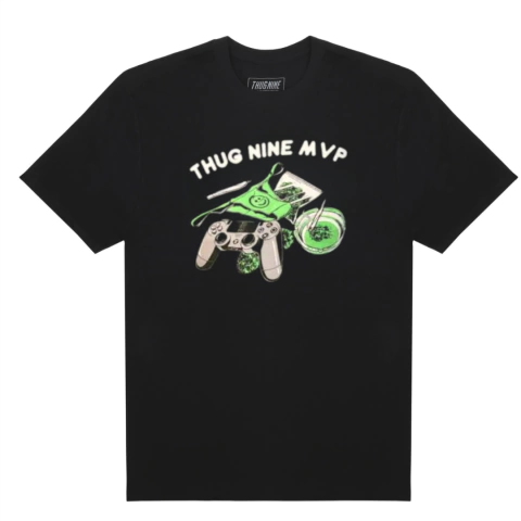 Camiseta preta com estampa colorida de controle de videogame e elementos gráficos, escrita 'THUG NINE MVP'.