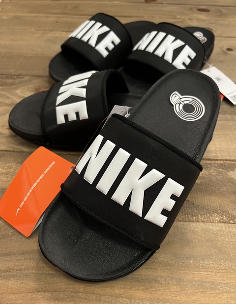 Chinelo Nike OffCourt Slide