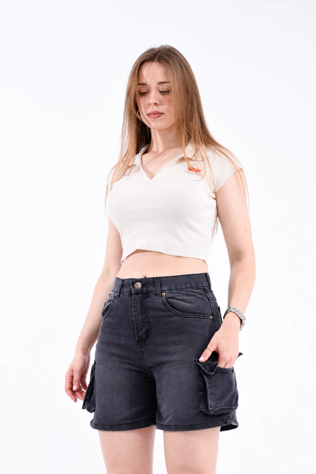 Short Cargo Negro Rígido Localizado - Bless Jeans