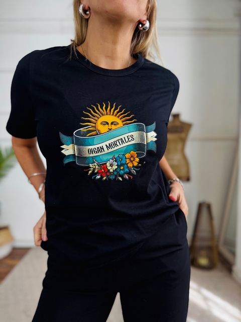 Remera Oigan Mortales negra - comprar online