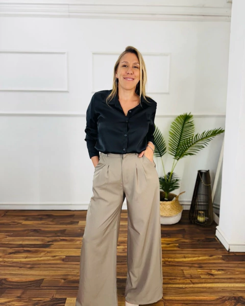 Camisa Lissa negra - comprar online