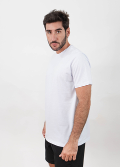 CAMISETA MEIA MALHA REGULAR - BRANCO na internet
