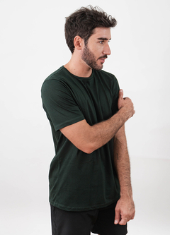 CAMISETA MEIA MALHA BÁSICA - MILITAR na internet