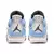 Air Jordan 4 "University Blue" na internet