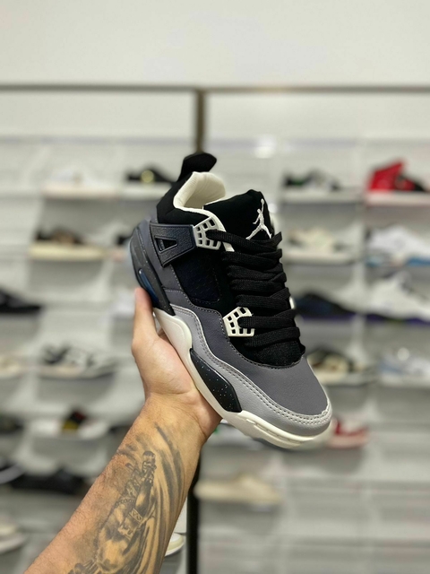 Jordan Retro 4 Black & Grey - comprar online