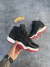 Jordan Retro 11 Black & Red en internet