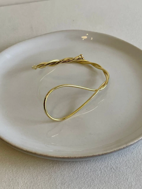 PU BRACELETE ENROLADO GOTA