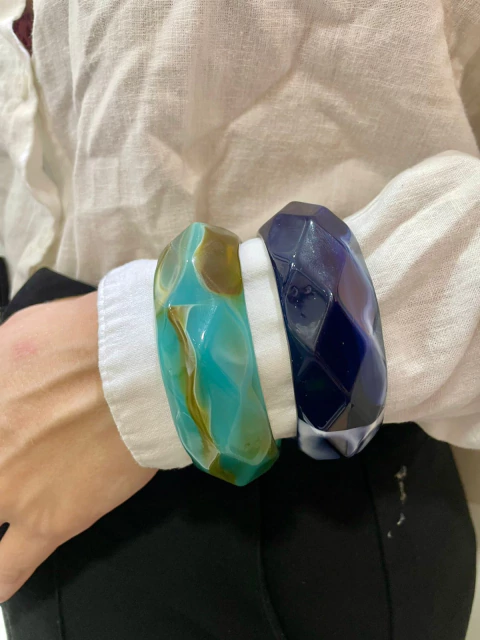 BRACELETE REDONDO PONTUDO RESINADO (P.A.) 28957 - comprar online