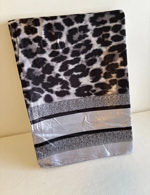 BF LENÇO ONÇA 90X90 - comprar online