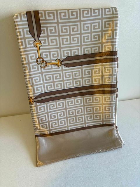 BF LENÇO FORMAS QUADRADAS PEQUENAS 90X90 - comprar online