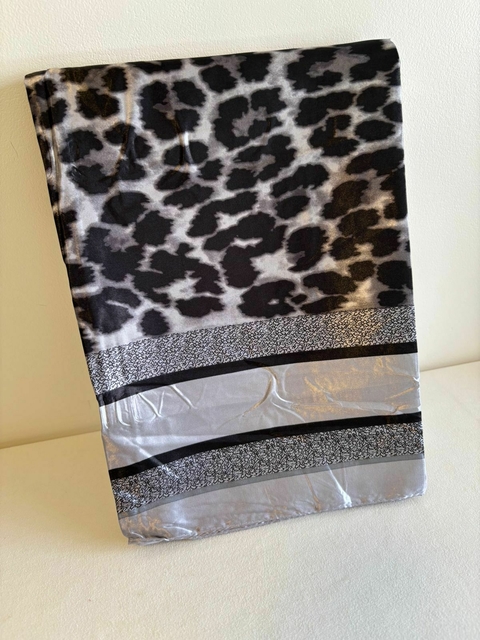 BF LENÇO ONÇA 90X90 - comprar online