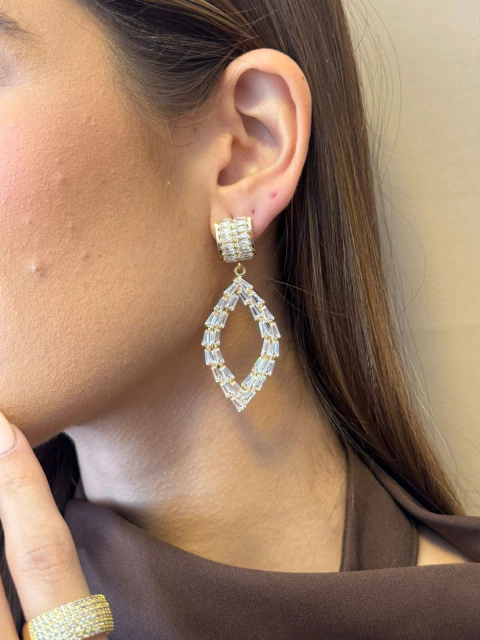 BRINCO FOLHAS NAVETES TRIÂNGULO (BF) 29539 - comprar online