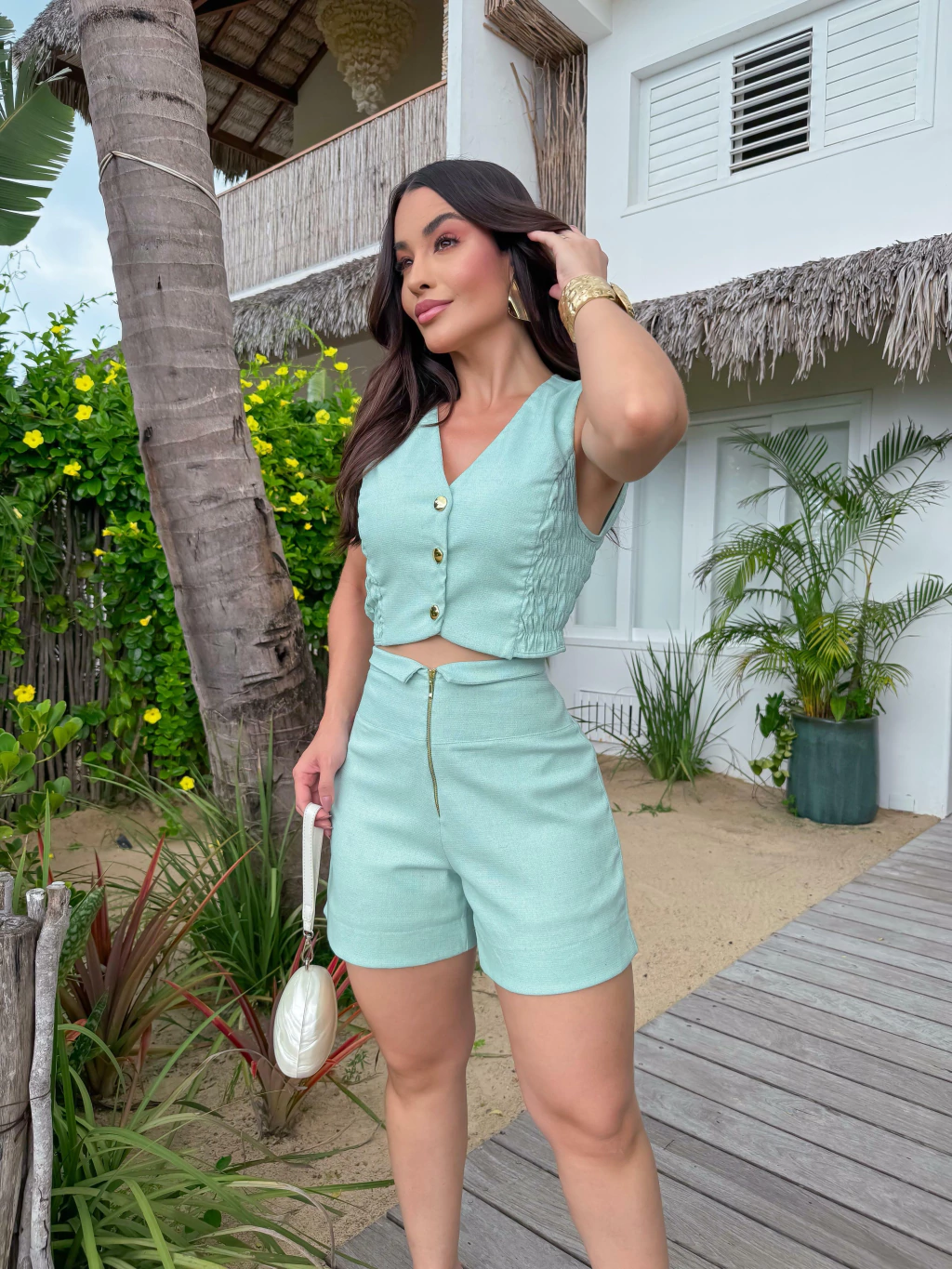 Conjunto de short com cropped botões dourado